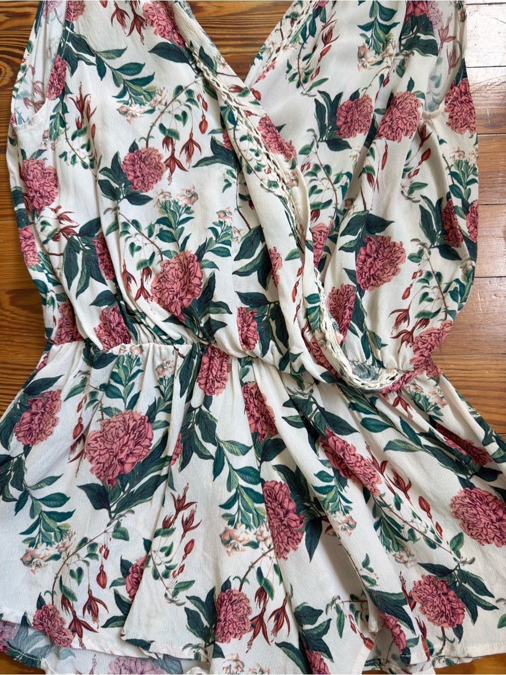 Beach Riot Floral Romper Small - Picture 3 of 7